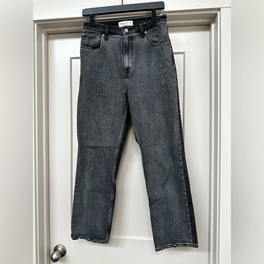 Abercrombie & Fitch Ankle Straight Ultra High Rise Jeans